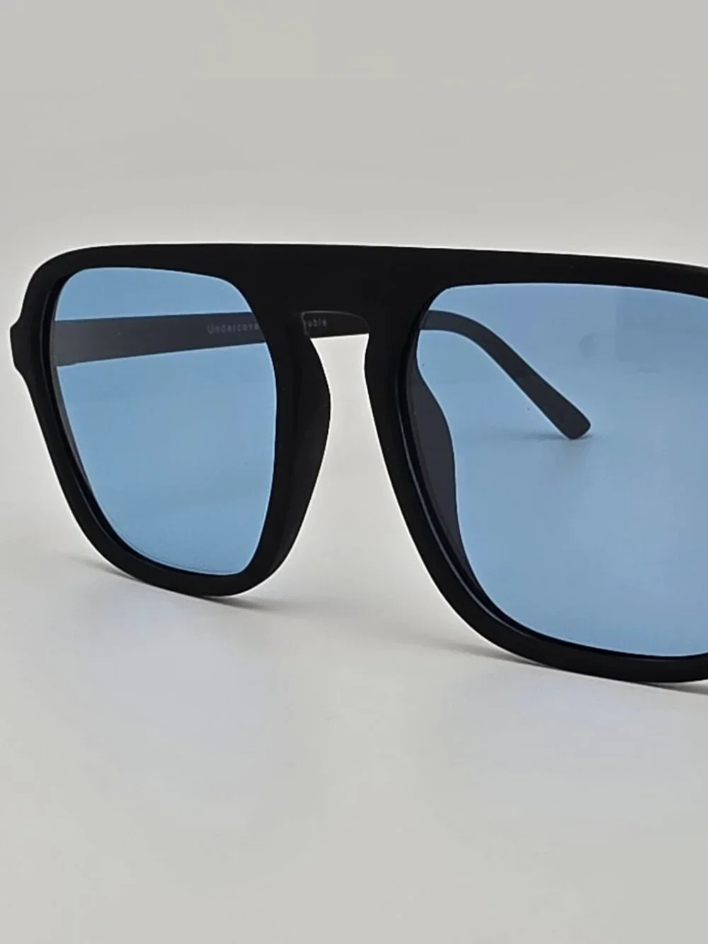Goodr Undercover Stunt Double Black Frame Polarized Blue Lens Aviator Sunglasses